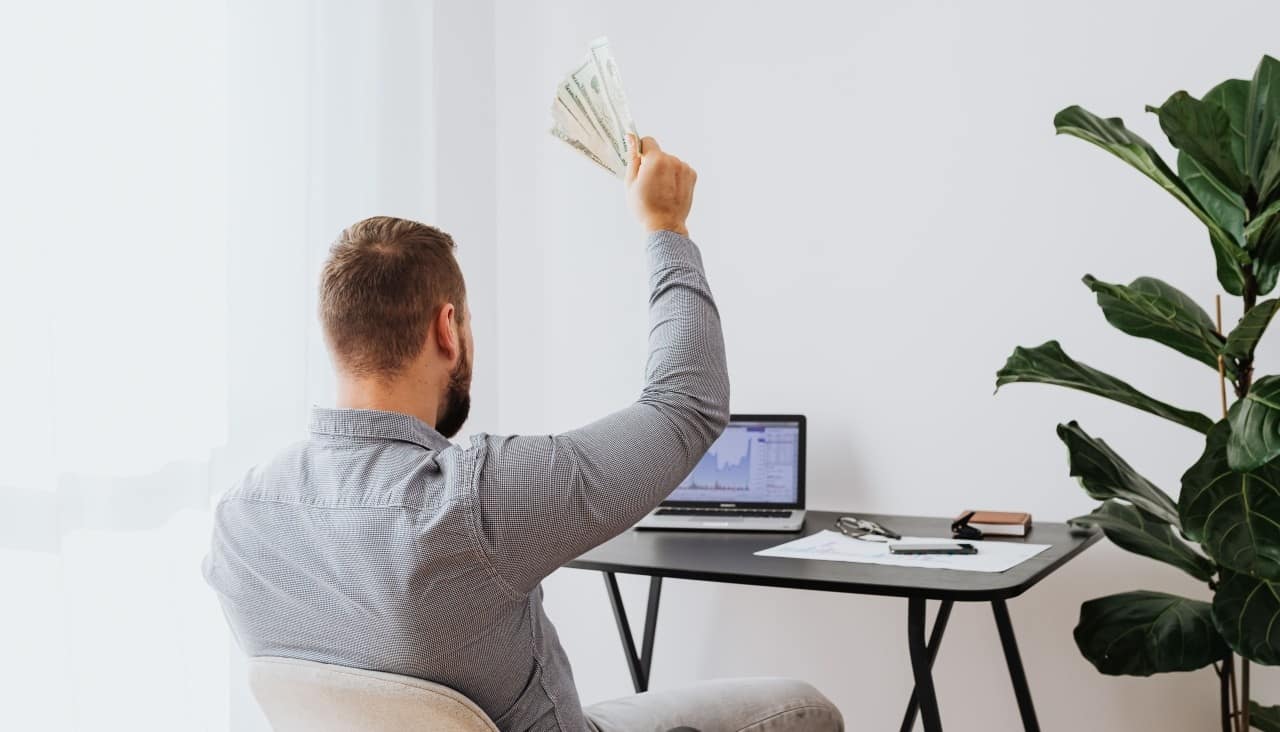 How to Diversify Your Income as a Creator?